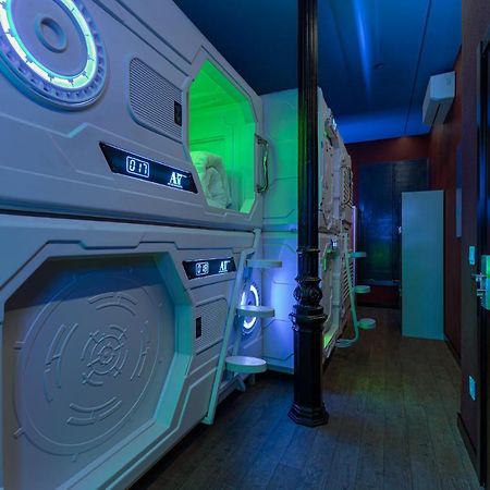 Art Seven Hostel Capsules مدريد المظهر الخارجي الصورة