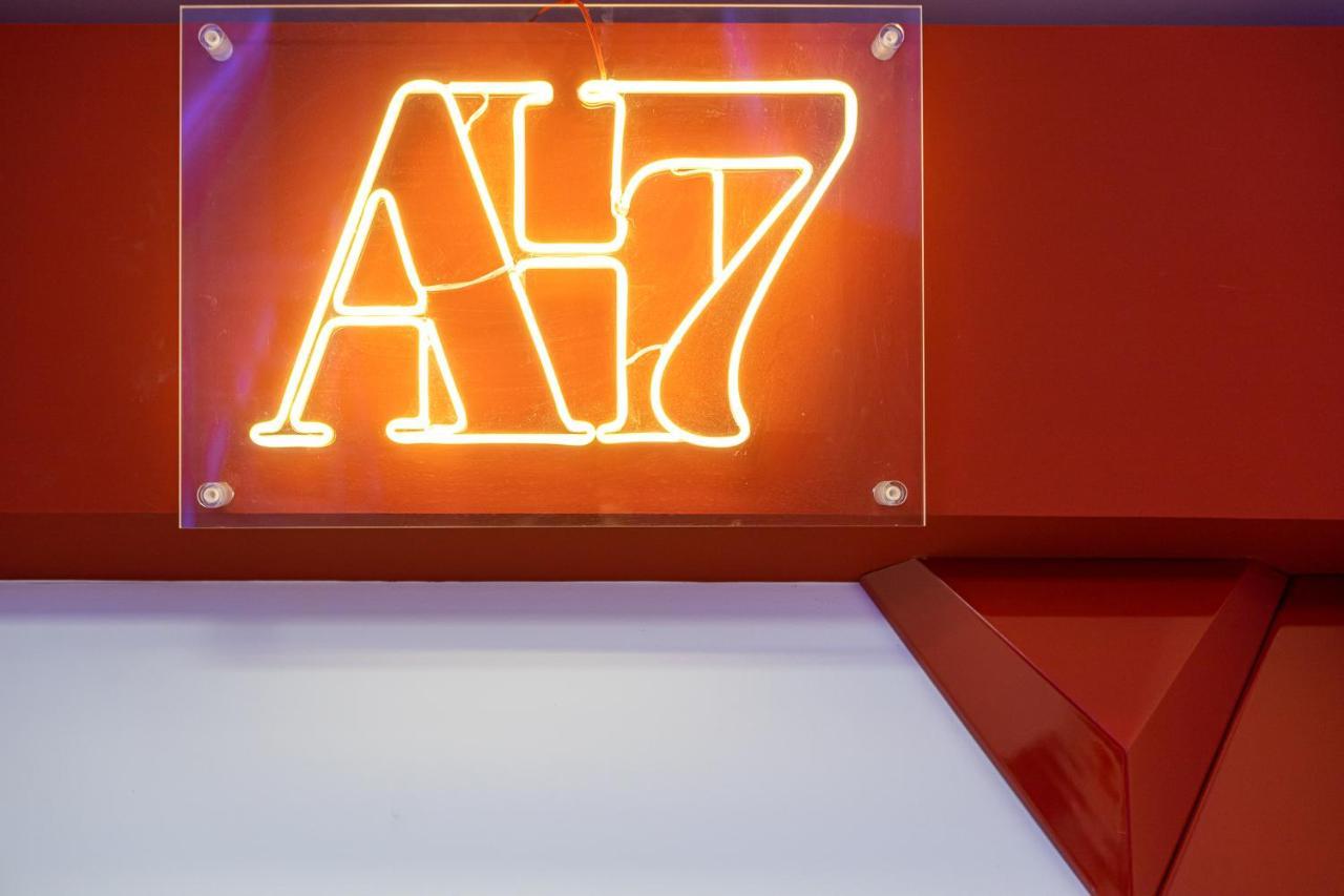 Art Seven Hostel Capsules مدريد المظهر الخارجي الصورة