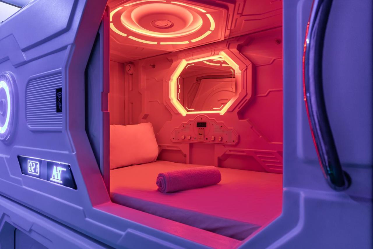 Art Seven Hostel Capsules مدريد المظهر الخارجي الصورة