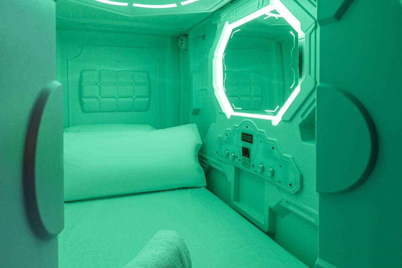 Art Seven Hostel Capsules مدريد المظهر الخارجي الصورة