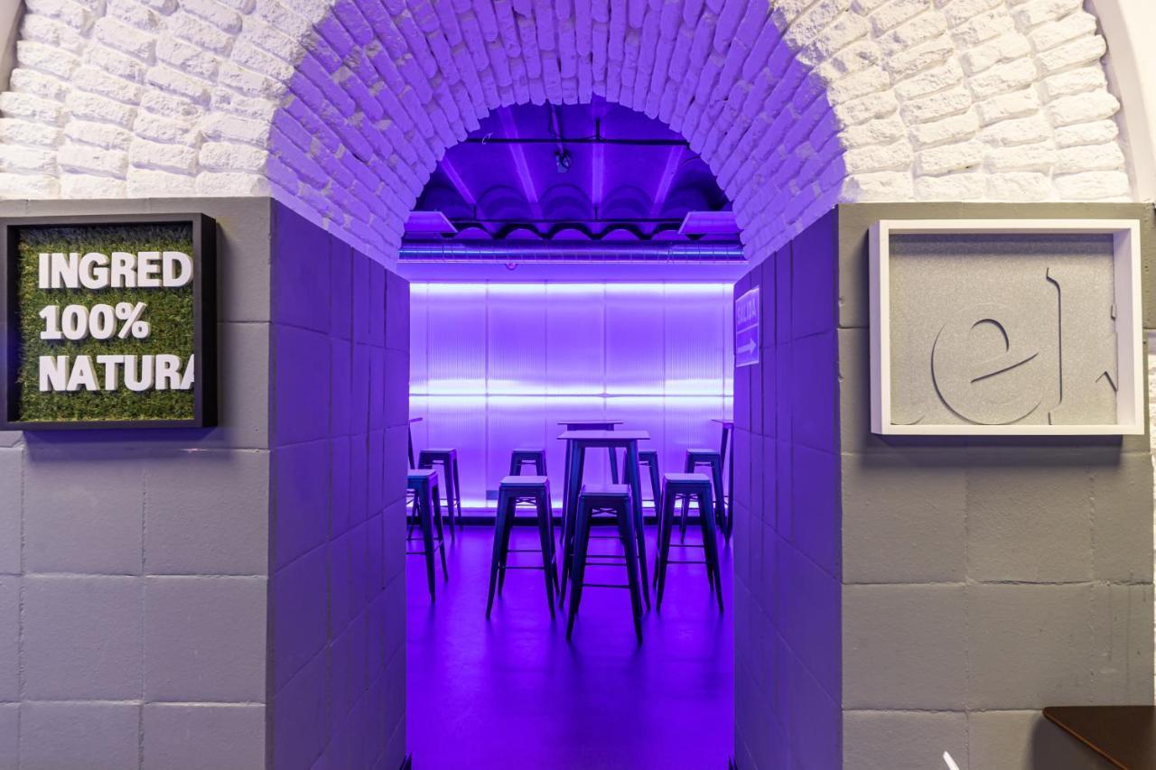 Art Seven Hostel Capsules مدريد المظهر الخارجي الصورة
