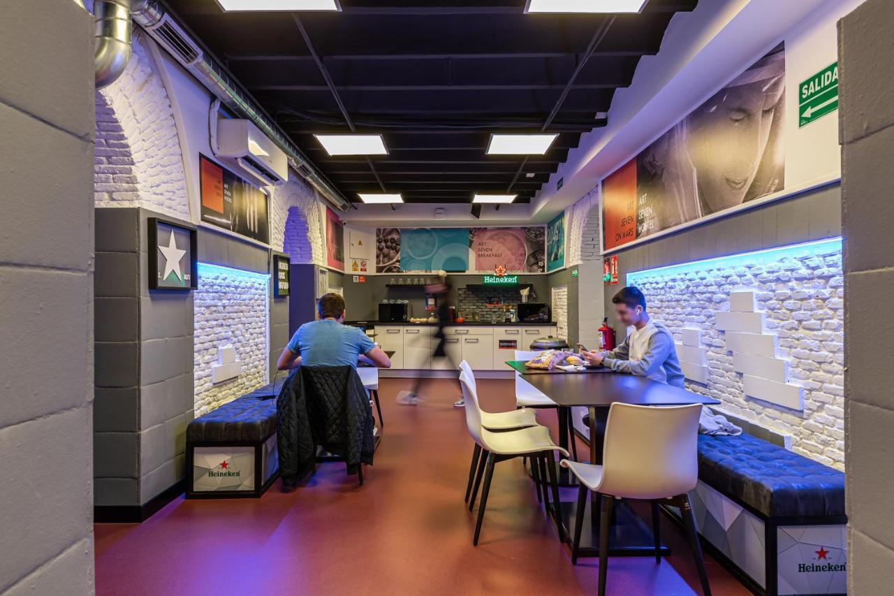 Art Seven Hostel Capsules مدريد المظهر الخارجي الصورة