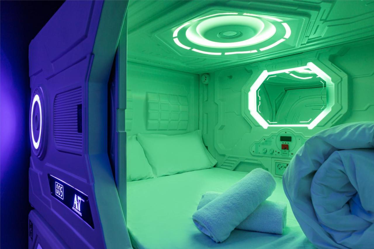 Art Seven Hostel Capsules مدريد المظهر الخارجي الصورة