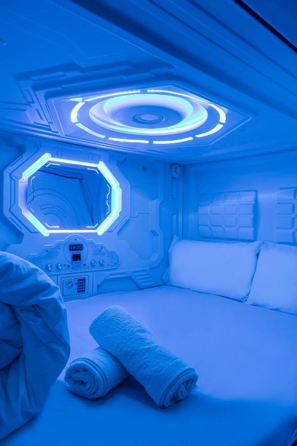 Art Seven Hostel Capsules مدريد المظهر الخارجي الصورة