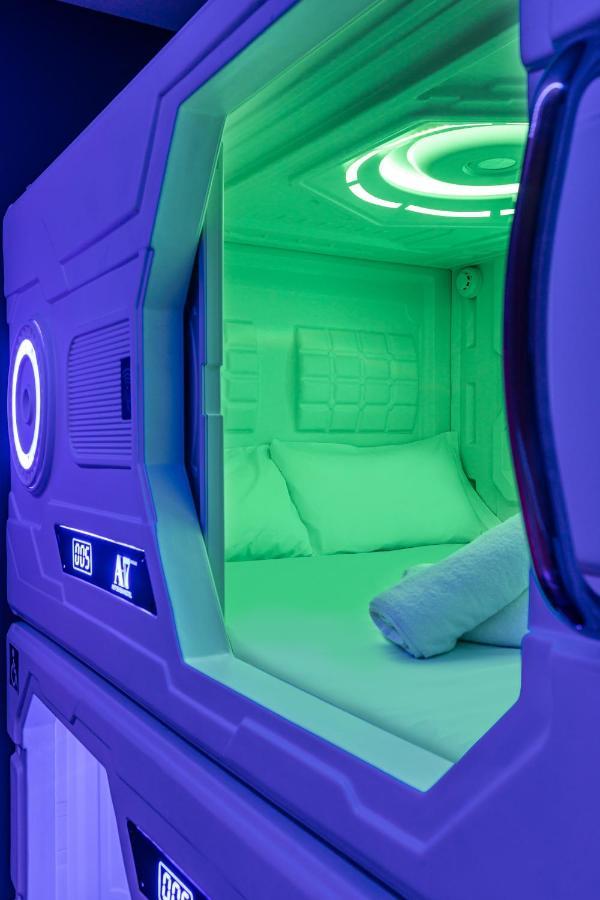 Art Seven Hostel Capsules مدريد المظهر الخارجي الصورة